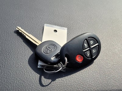 2016 Toyota Sienna LE 8 Passenger