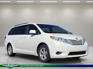 2016 Toyota Sienna LE 8 Passenger