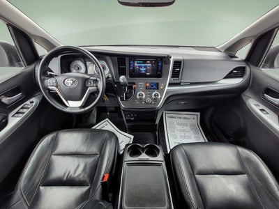 2015 Toyota Sienna SE 8 Passenger