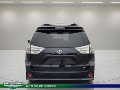 2015 Toyota Sienna SE 8 Passenger
