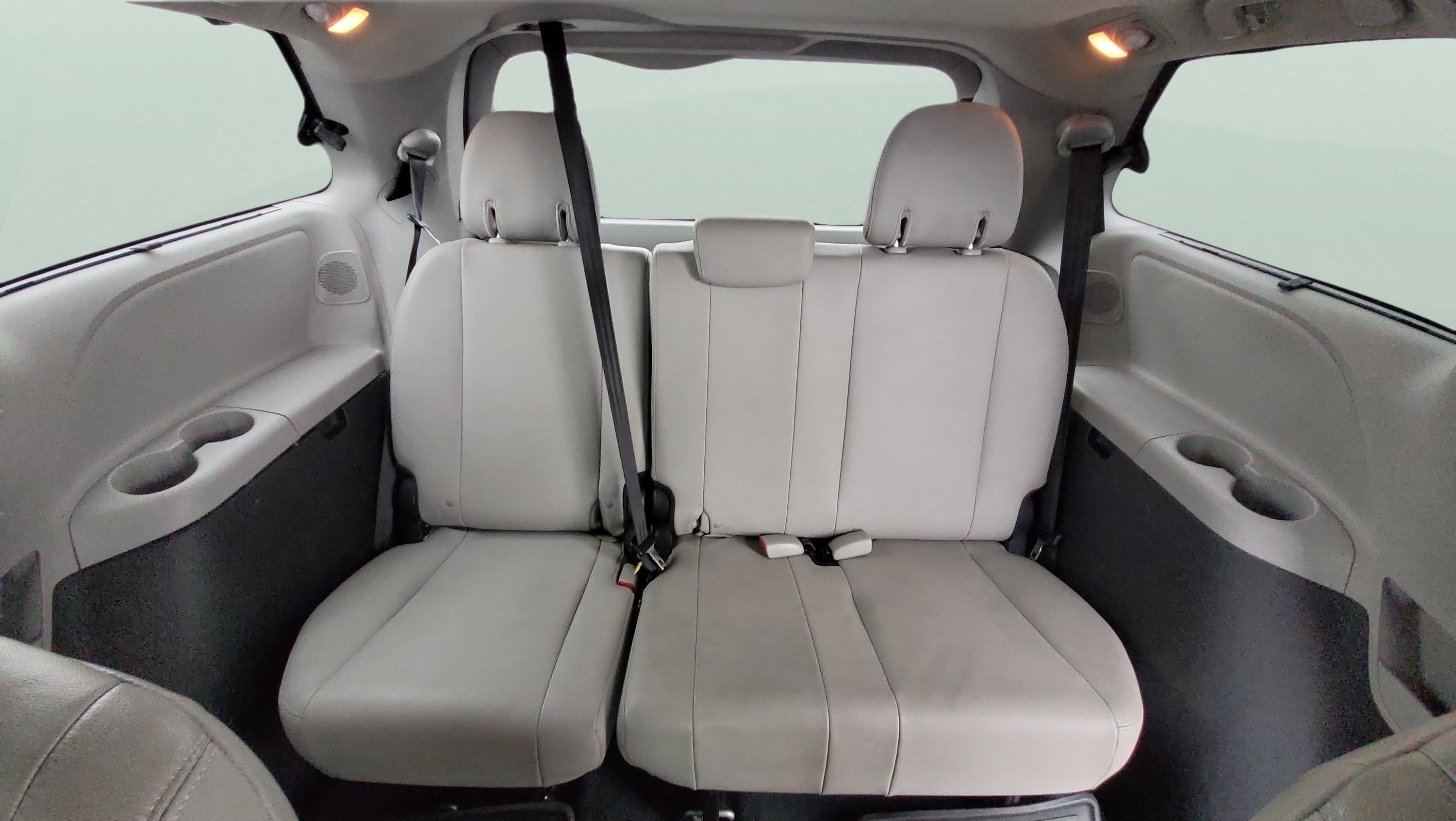 2019 Toyota Sienna Limited 7 Passenger