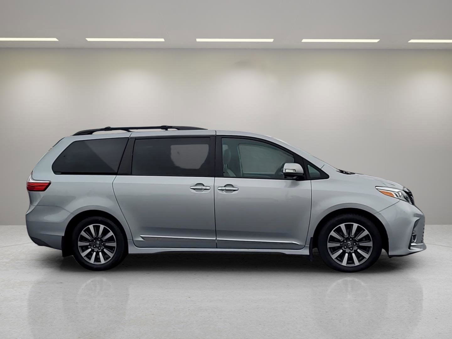 2019 Toyota Sienna Limited 7 Passenger