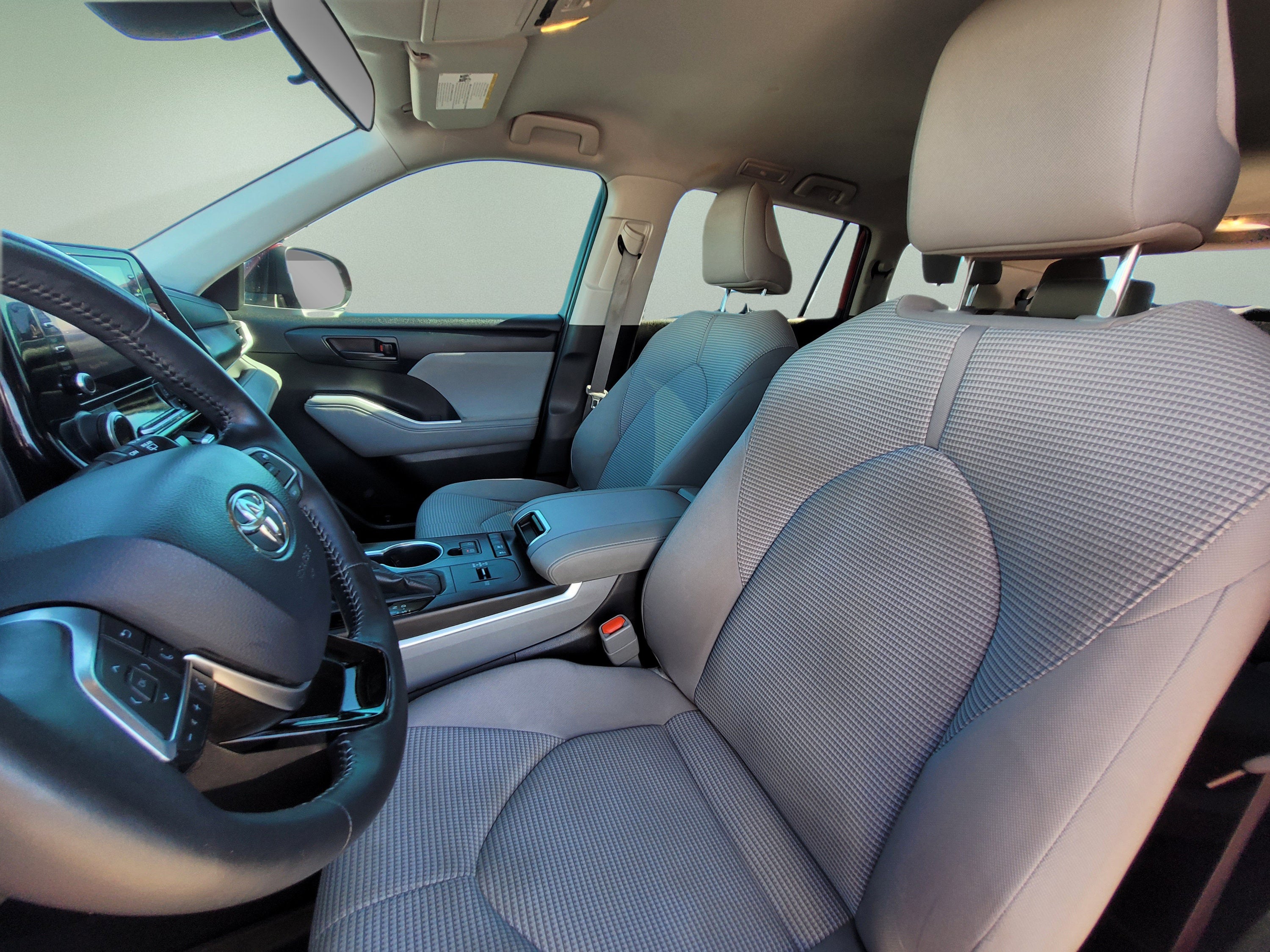2020 Toyota Highlander Hybrid LE