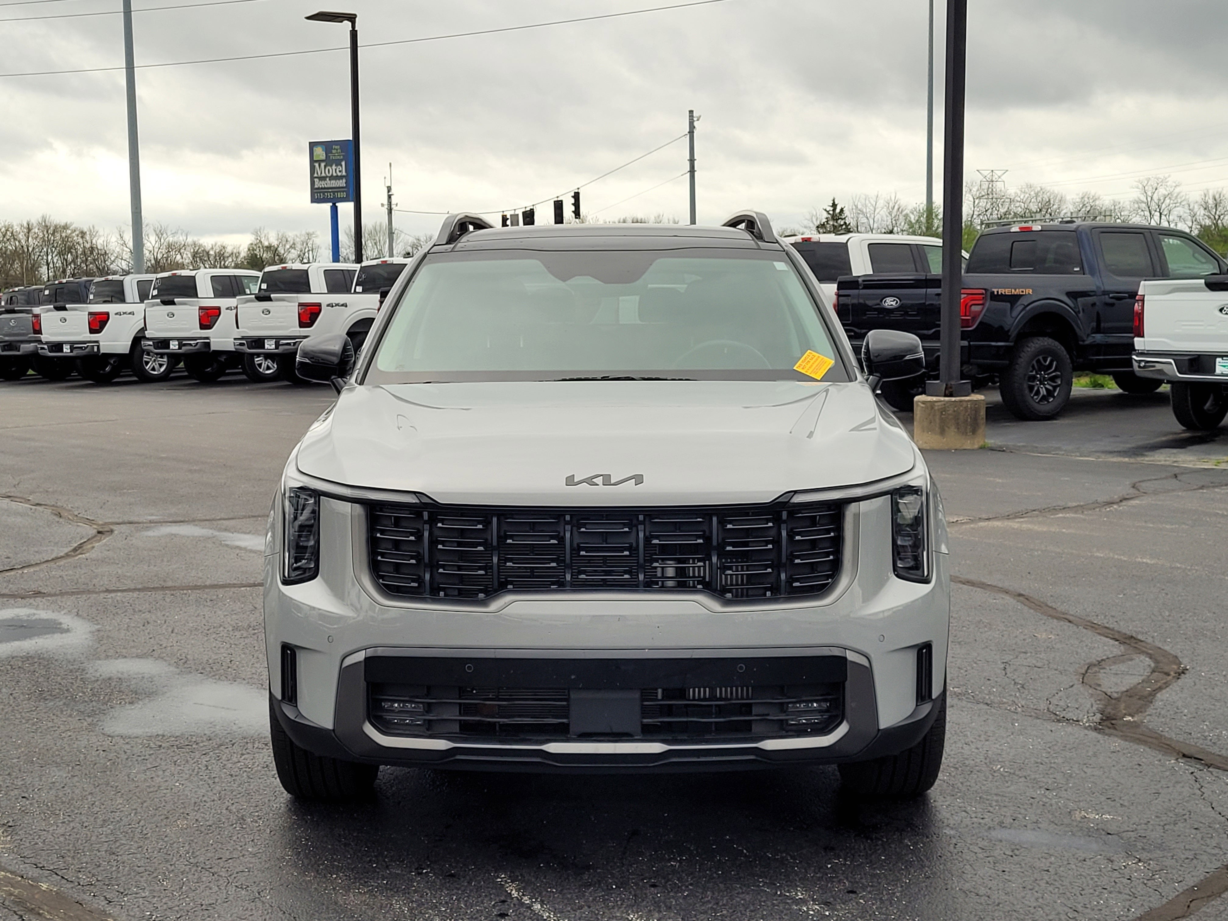 2025 Kia Sorento X-Line EX