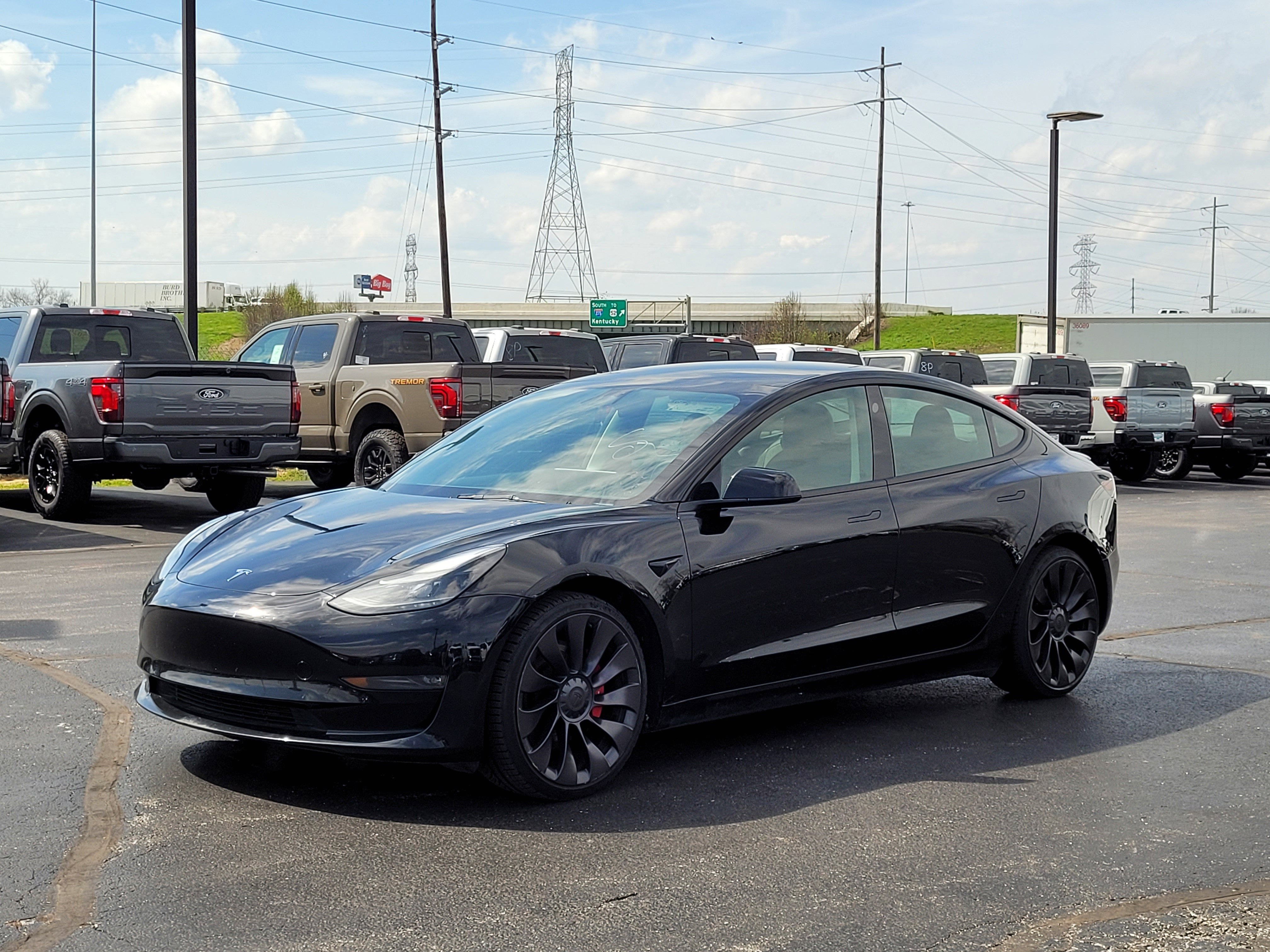 2023 Tesla Model 3 Performance