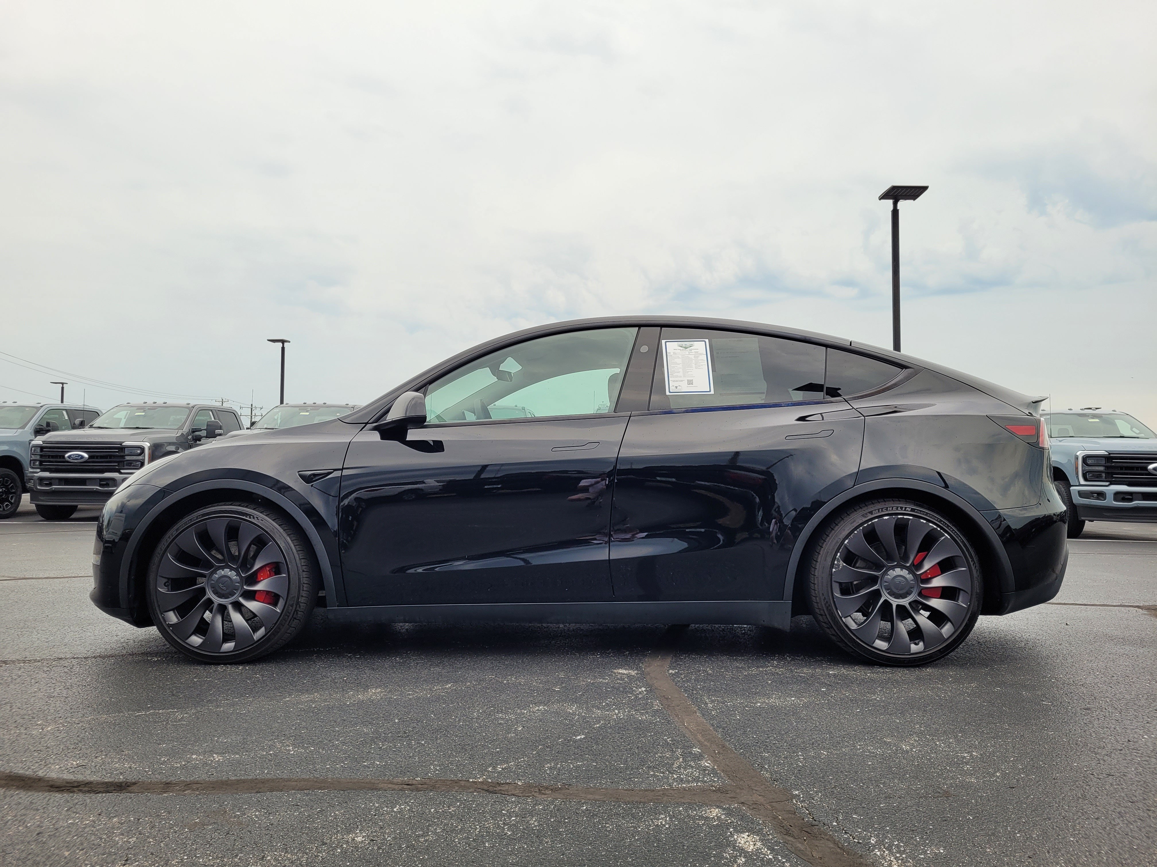 2023 Tesla Model Y Performance