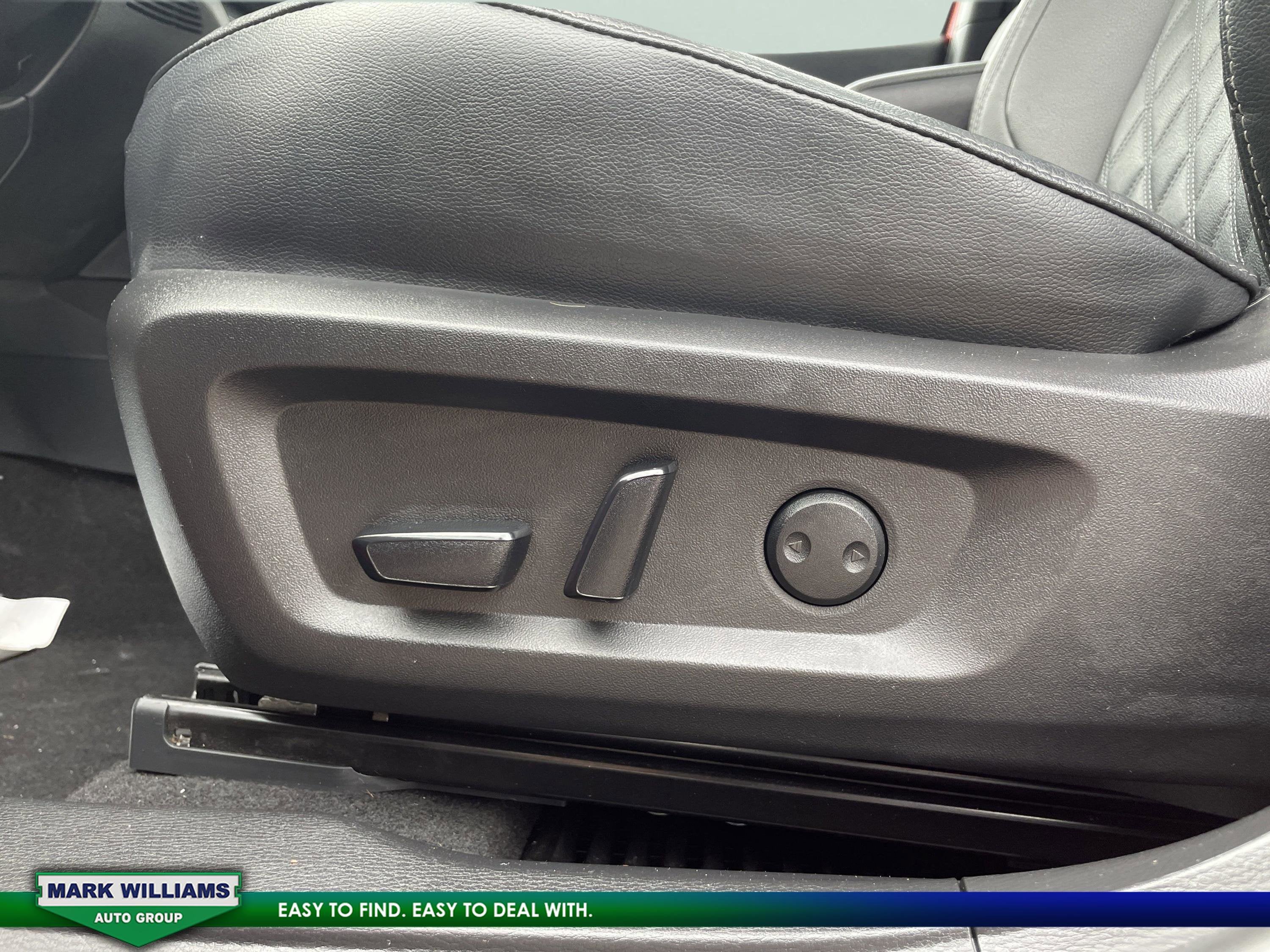 2023 Mitsubishi Outlander SEL