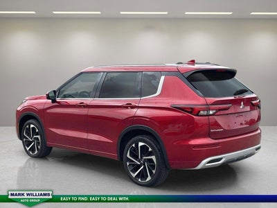 2023 Mitsubishi Outlander SEL