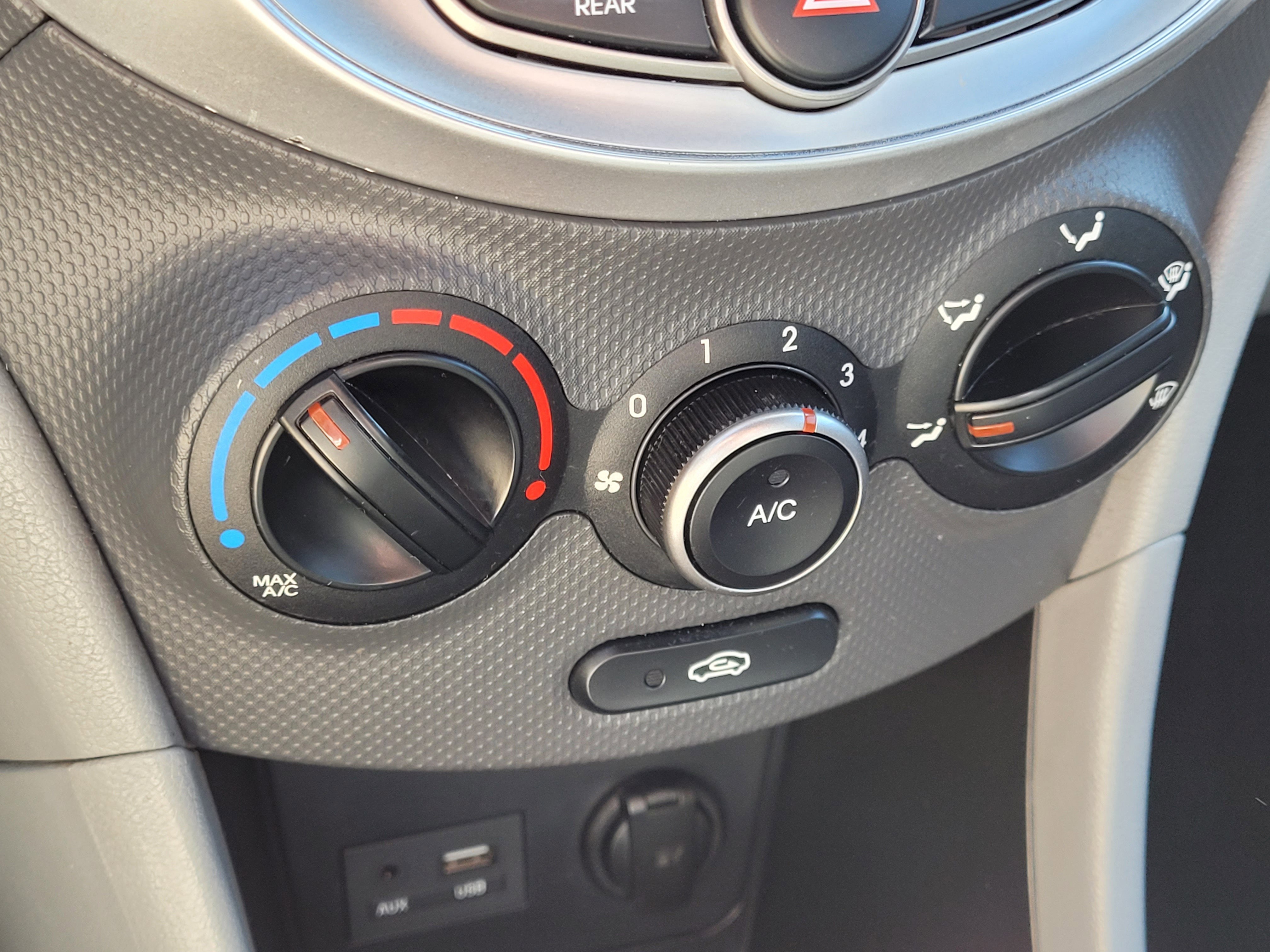 2017 Hyundai Accent Value Edition