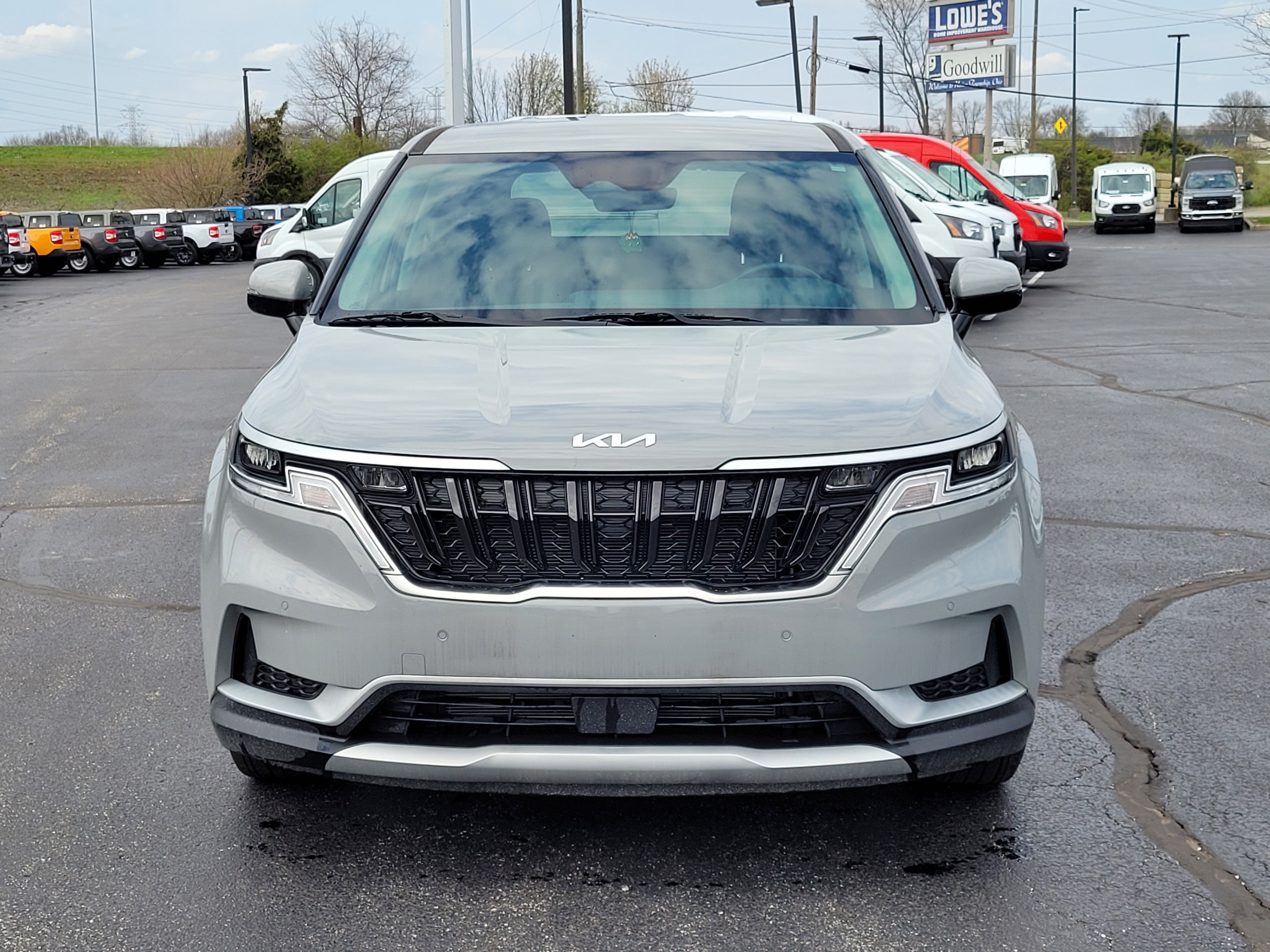 2024 Kia Carnival EX