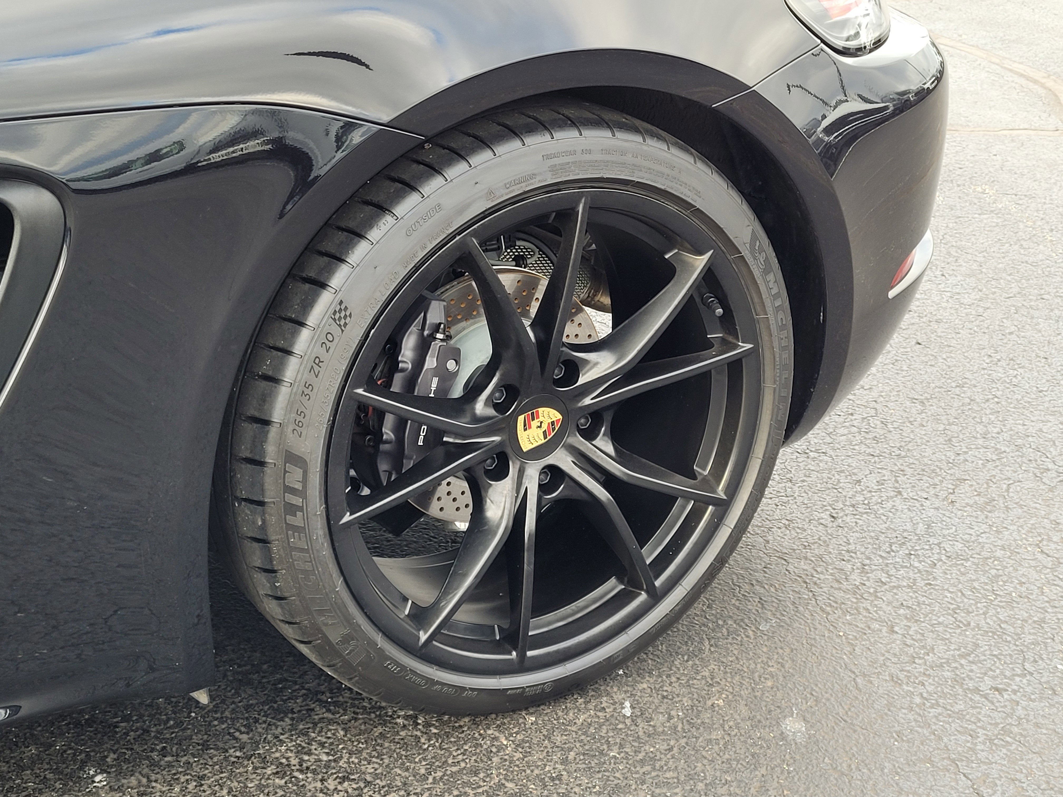 2025 Porsche 718 Cayman Base