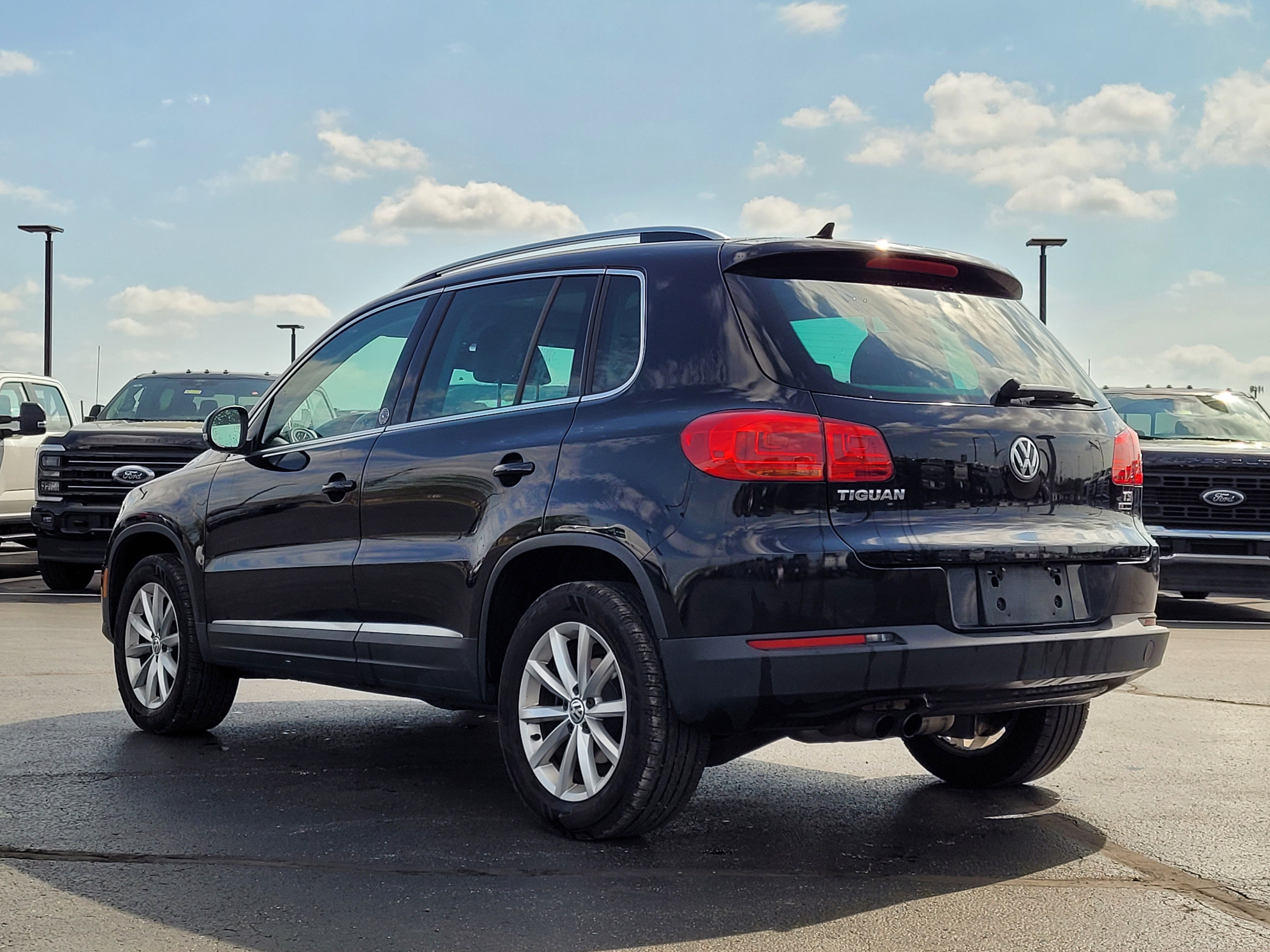 2017 Volkswagen Tiguan 2.0T Wolfsburg Edition 4Motion