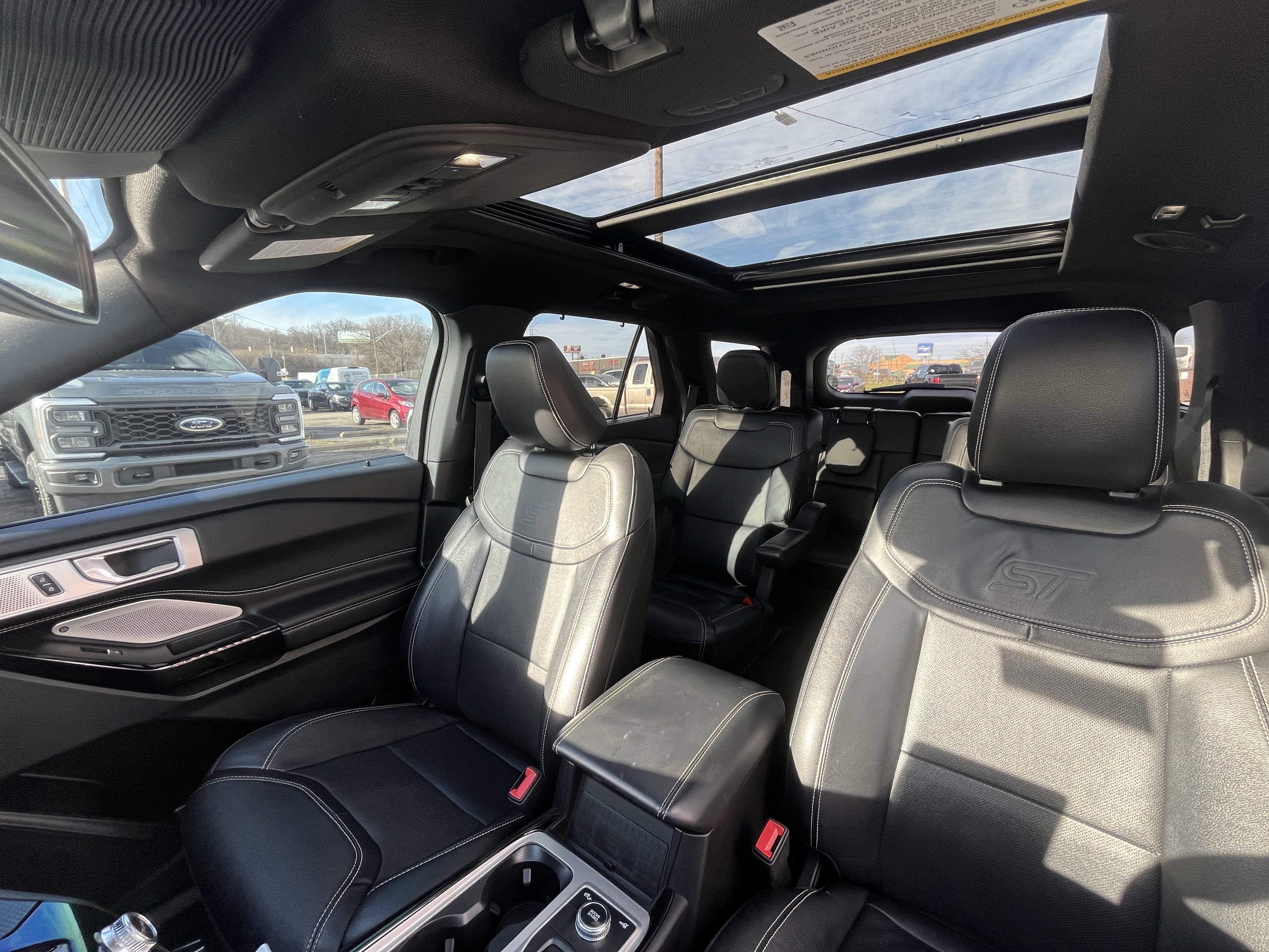 2023 Ford Explorer ST