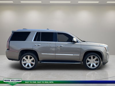 2017 Cadillac Escalade Luxury