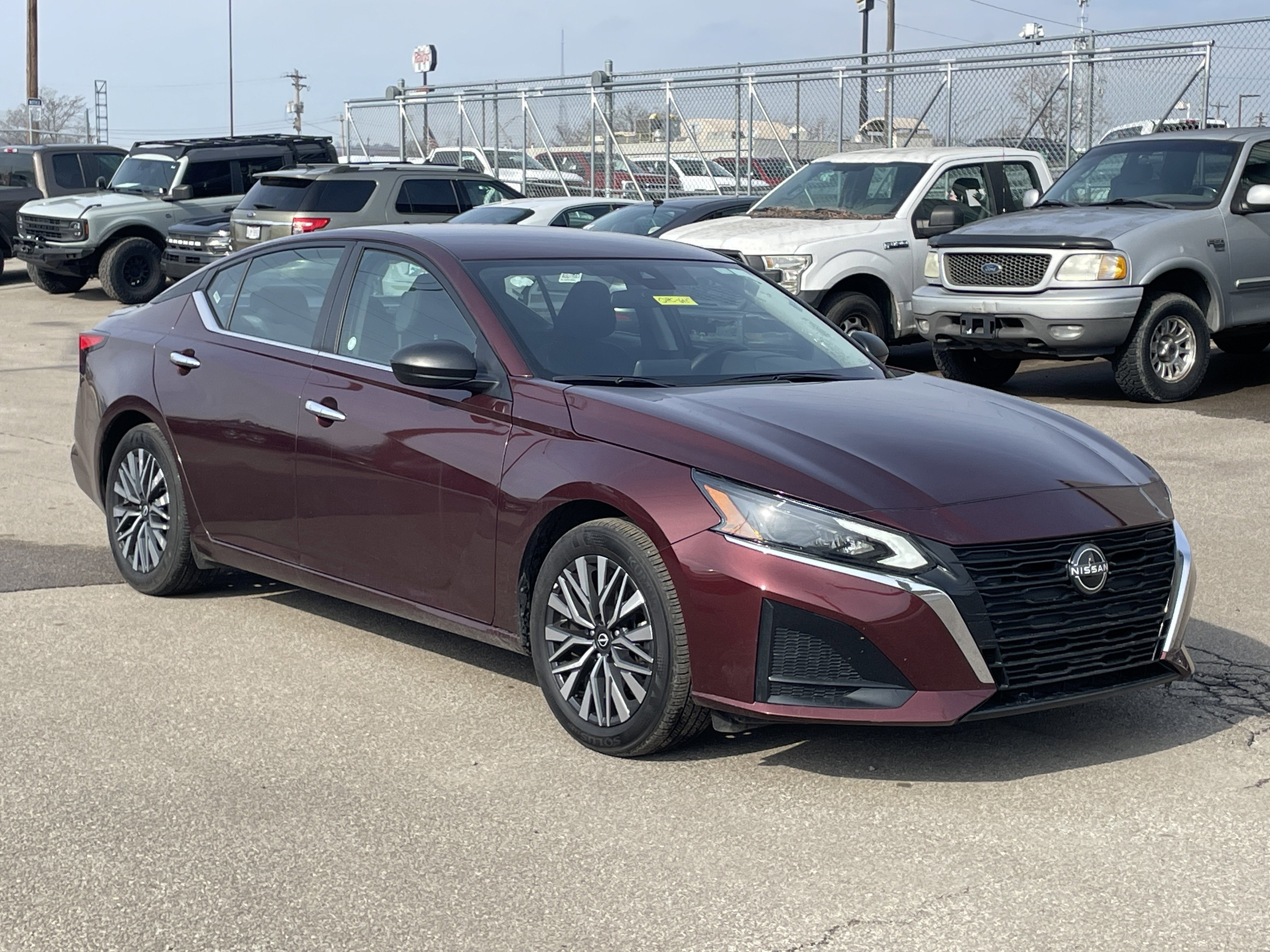 2025 Nissan Altima 2.5 SV