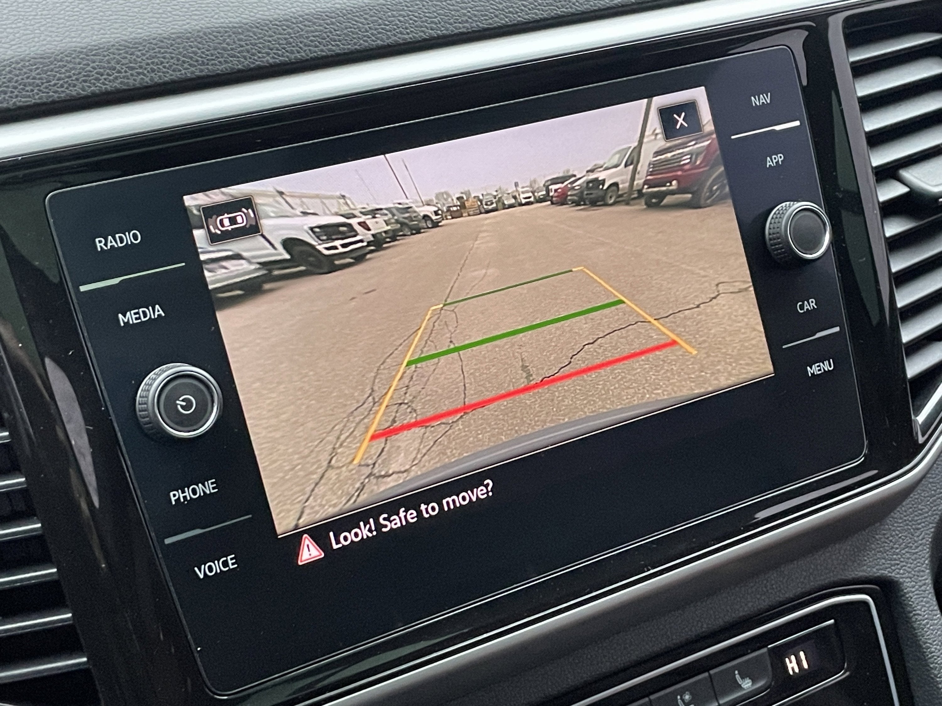 2022 Volkswagen Atlas Cross Sport 3.6L V6 SEL Premium R-Line