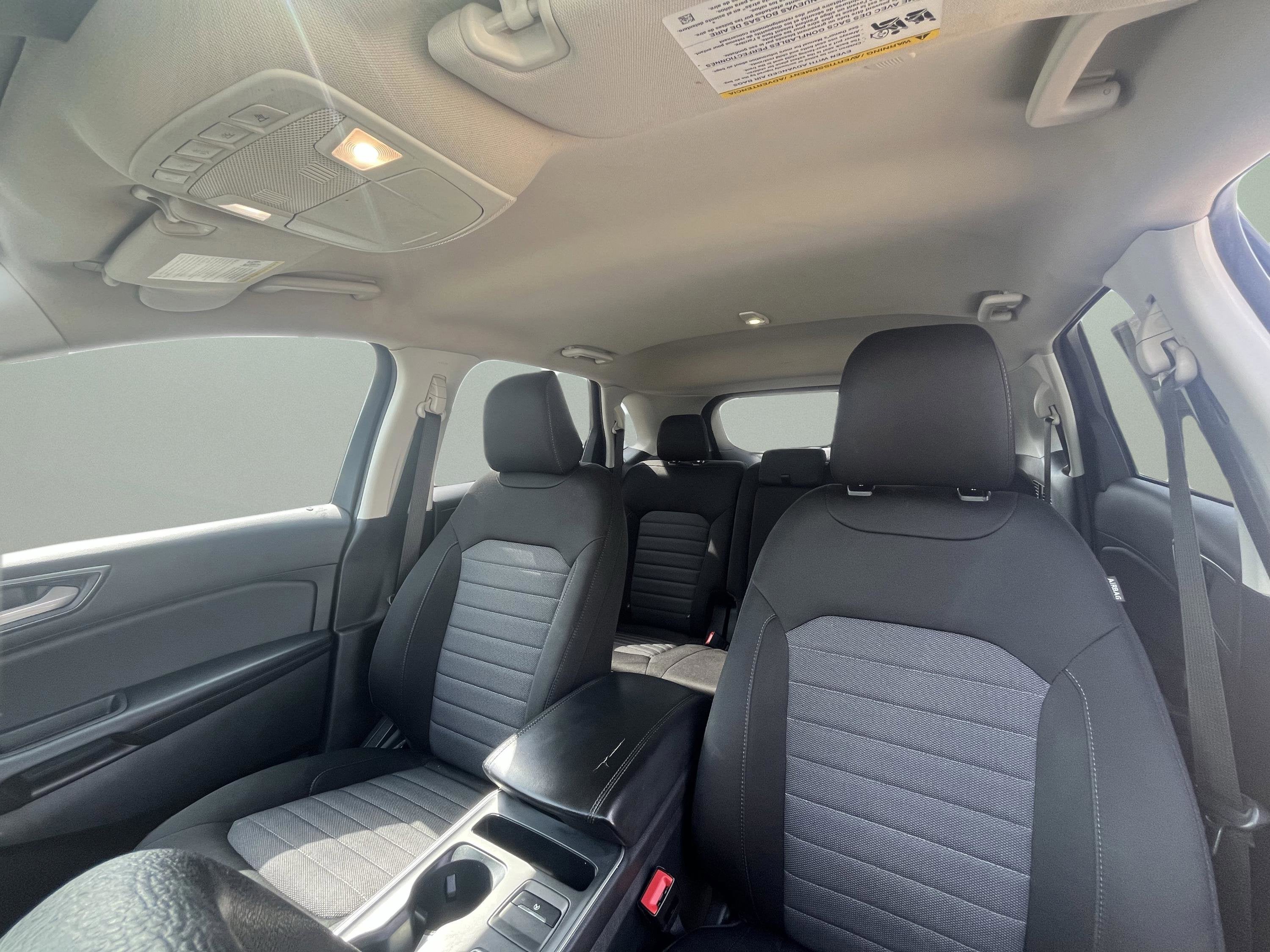 2022 Ford Edge SE