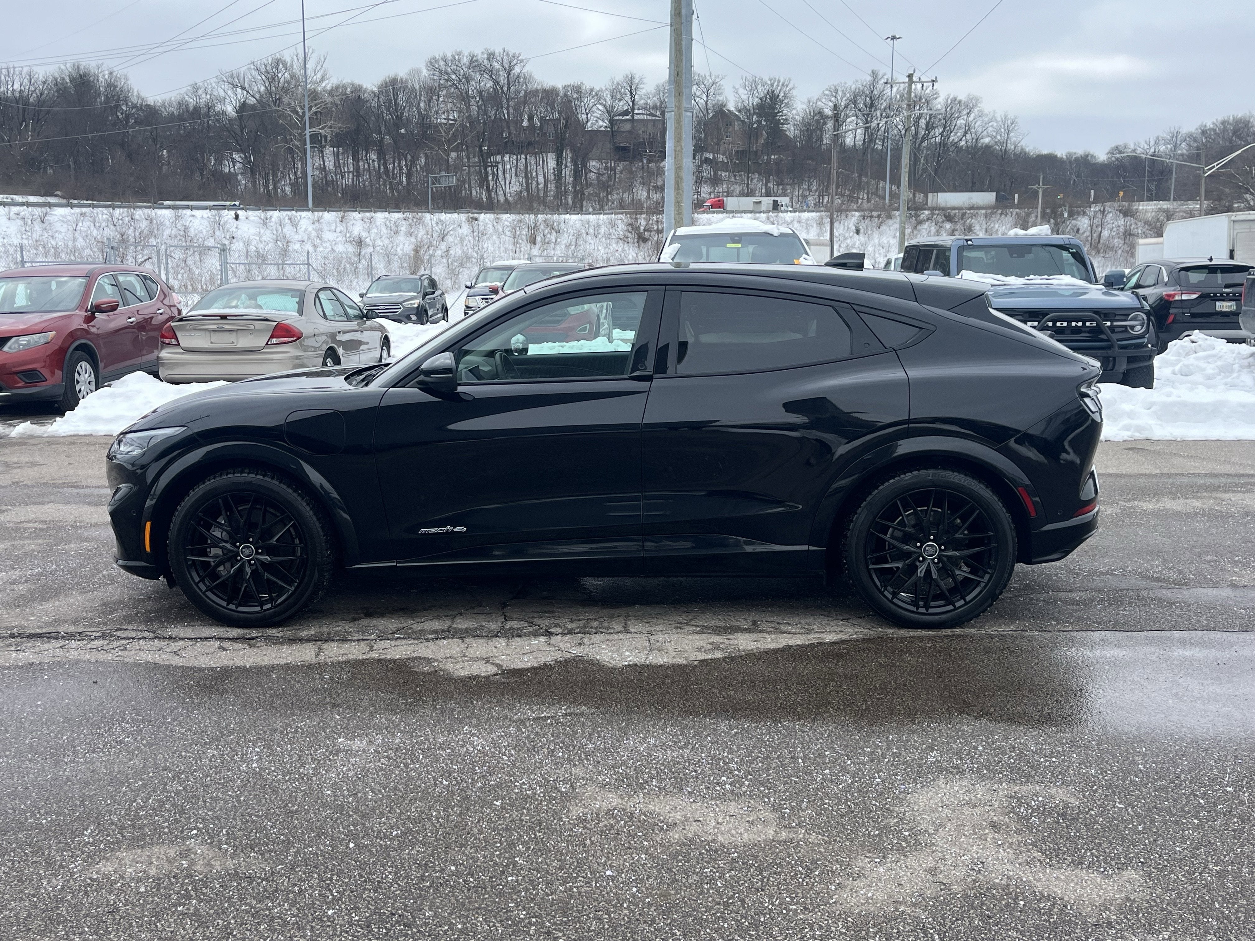 2022 Ford Mustang Mach-E Premium