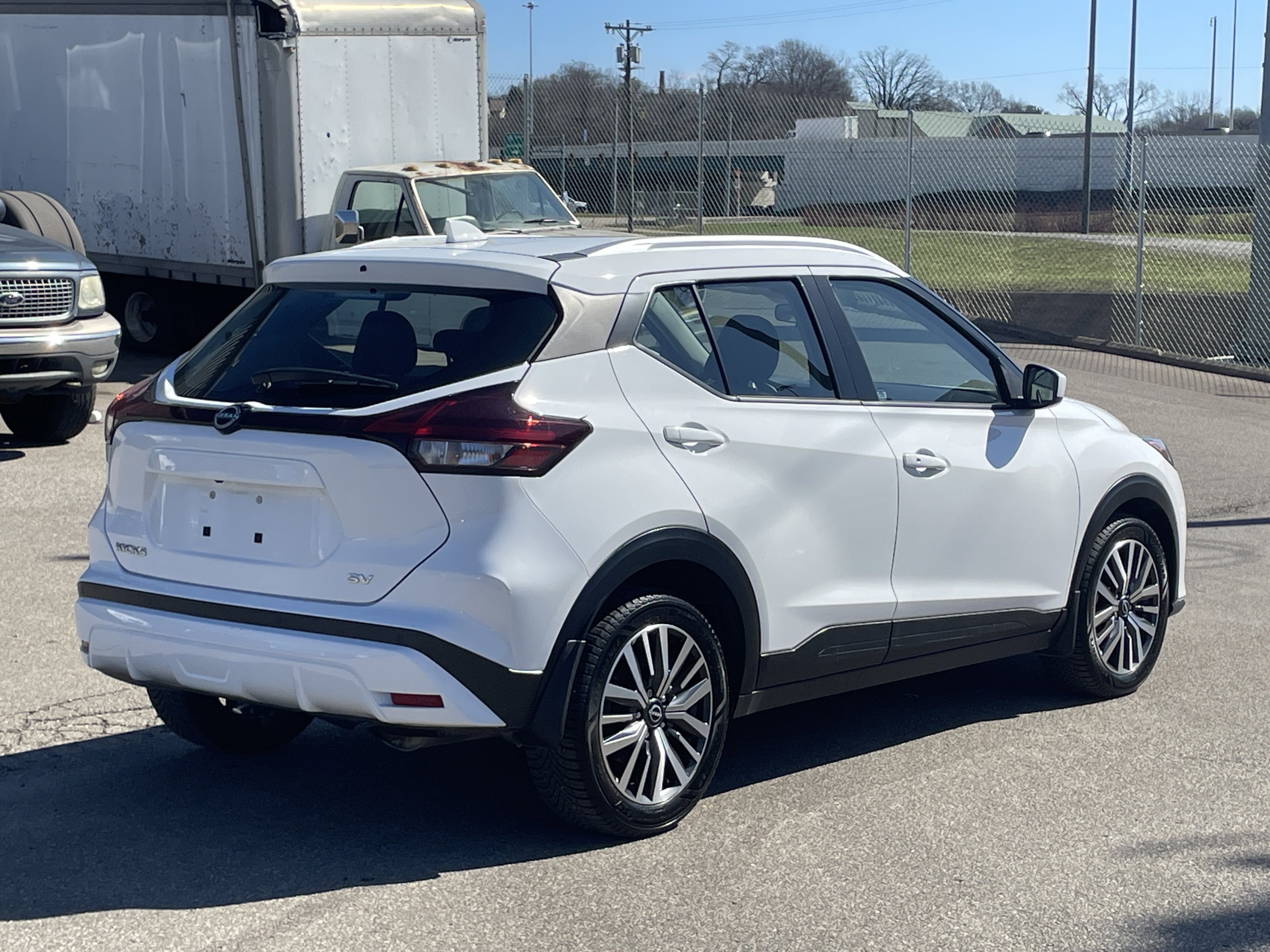 2023 Nissan Kicks SV