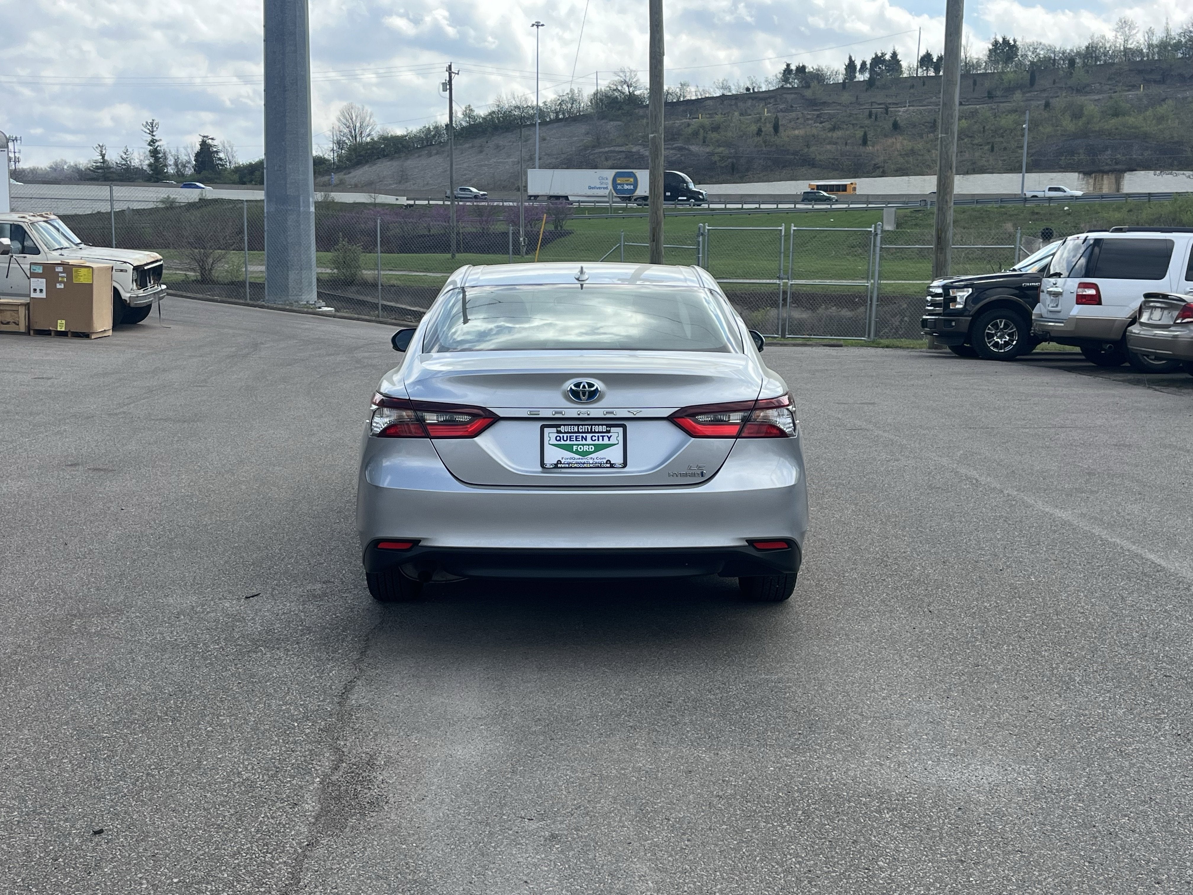 2024 Toyota Camry Hybrid LE