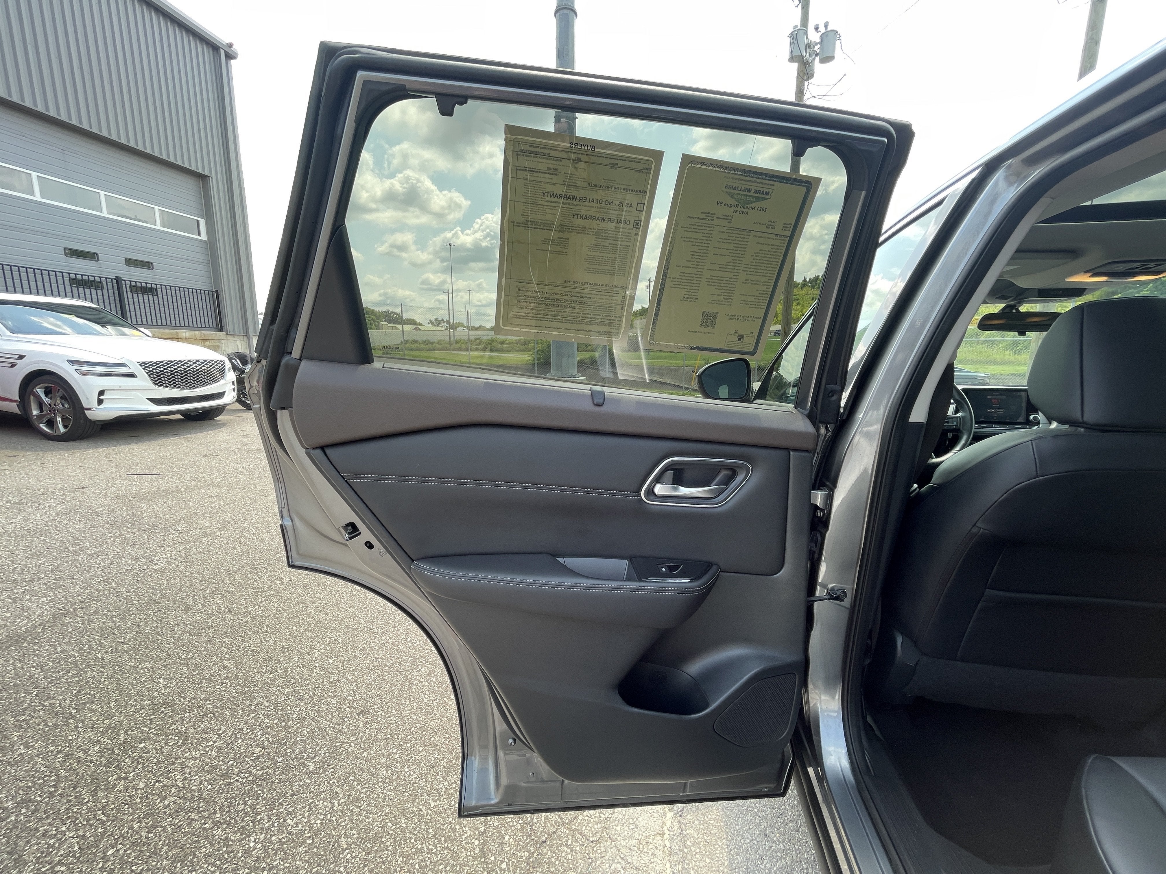 2021 Nissan Rogue SV