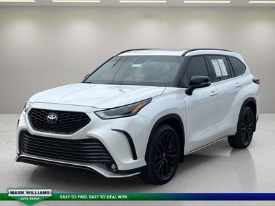 2023 Toyota Highlander XSE