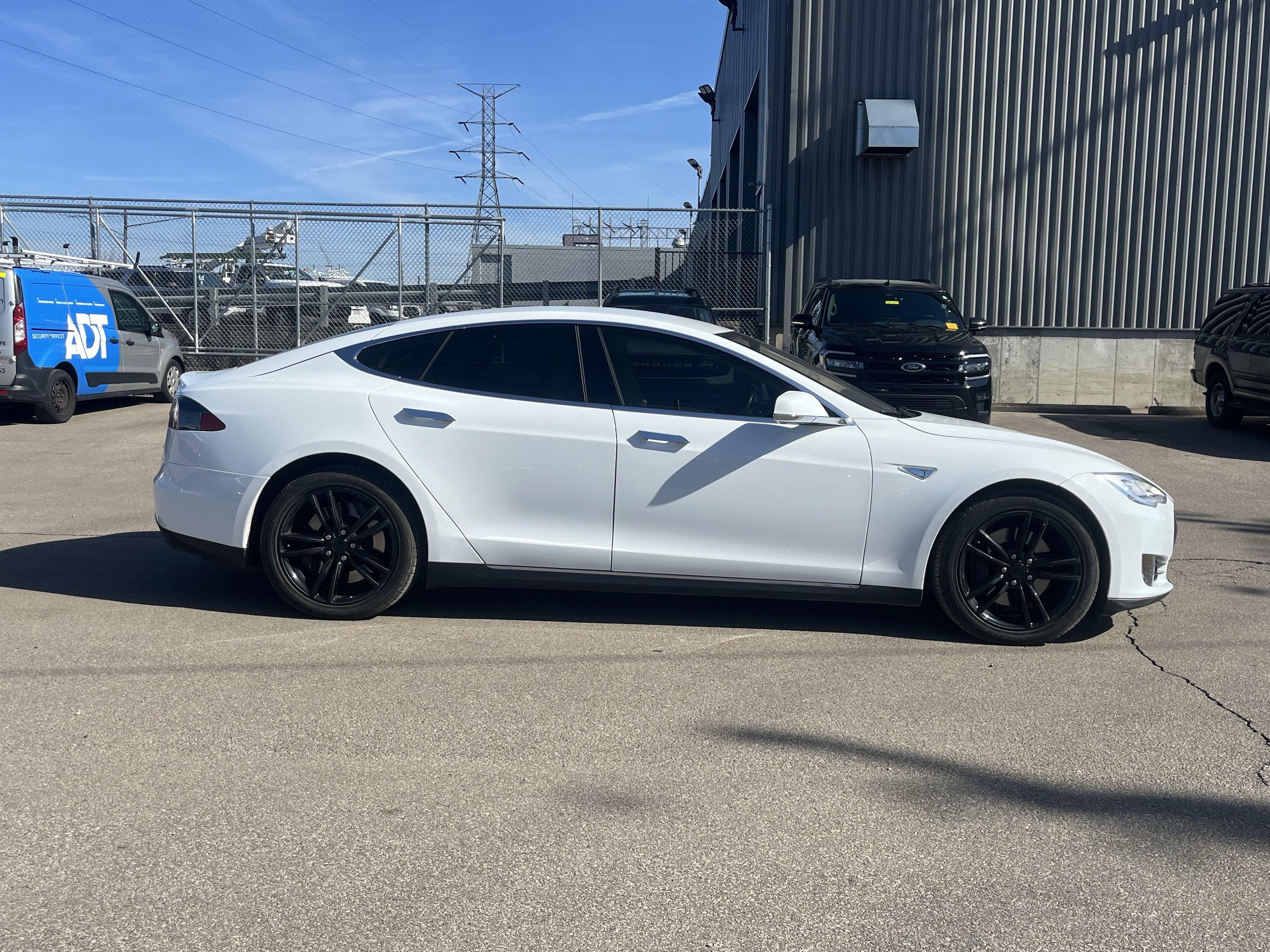 2014 Tesla Model S Base