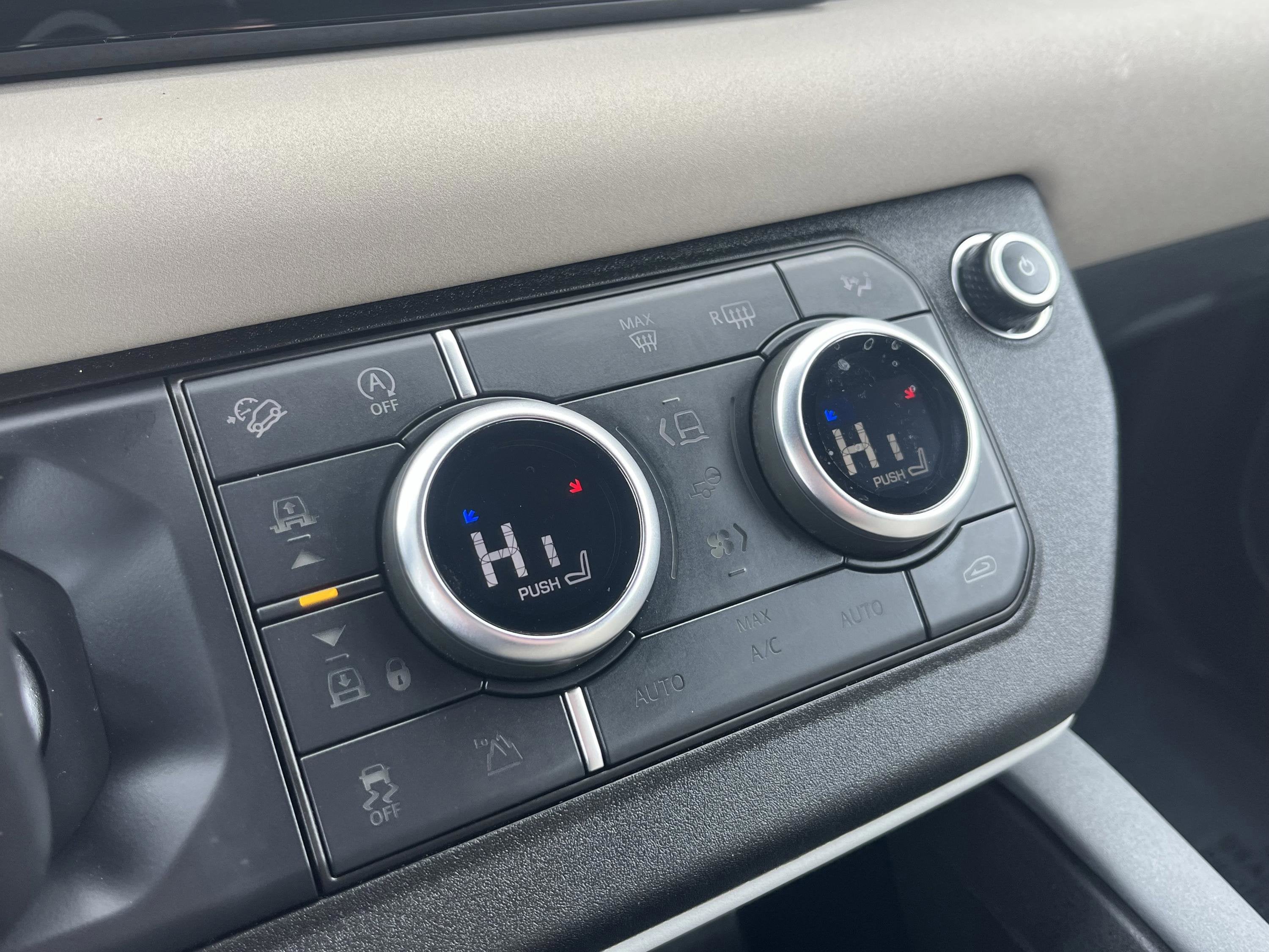 2023 Land Rover Defender 90 X-Dynamic SE