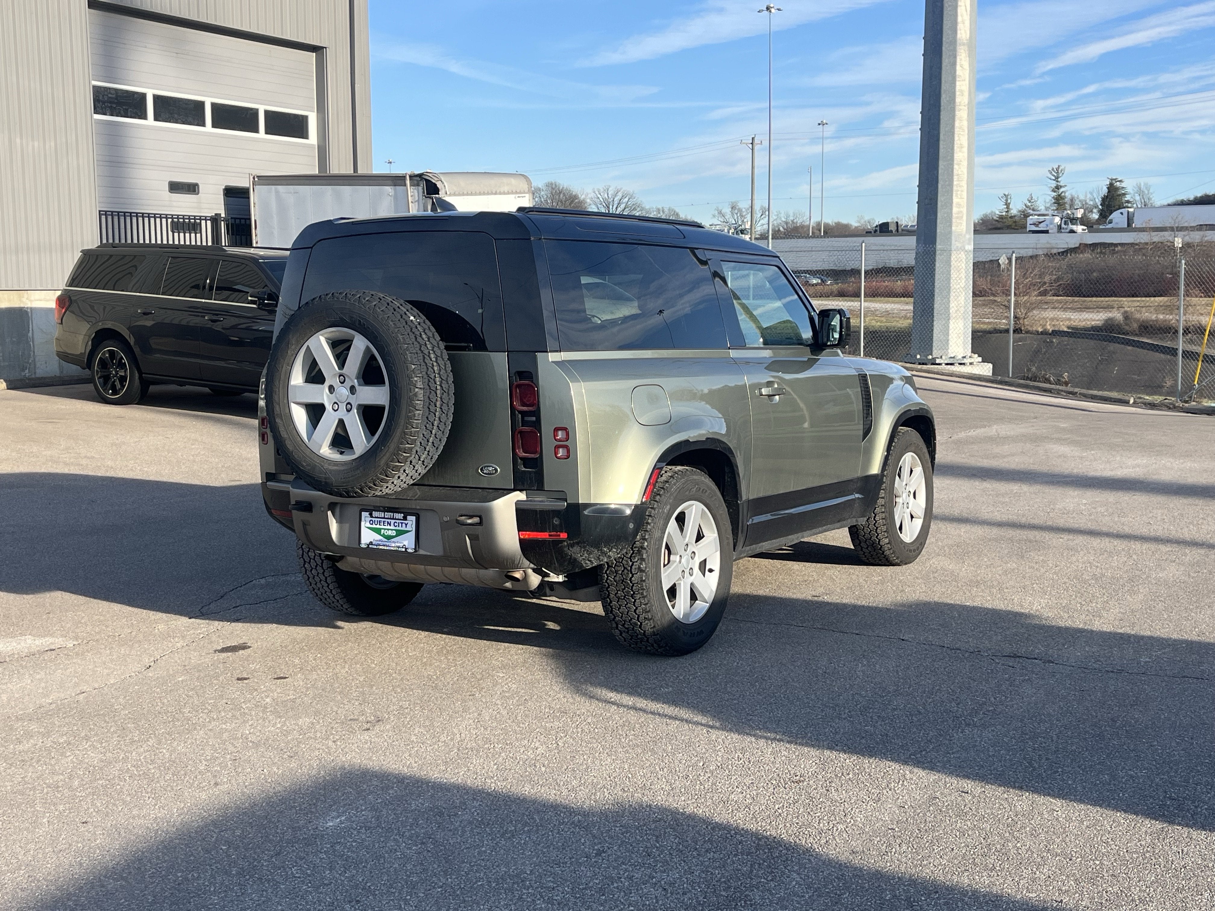2023 Land Rover Defender 90 X-Dynamic SE