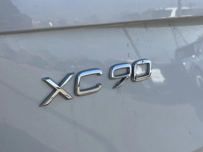 2023 Volvo XC90 Recharge Plug-In Hybrid T8 Plus Dark Theme 7 Passenger