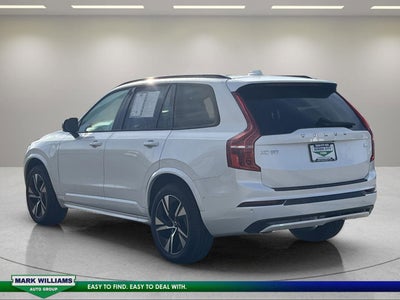 2023 Volvo XC90 Recharge Plug-In Hybrid T8 Plus Dark Theme 7 Passenger